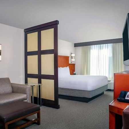Hyatt Place Raleigh Cary Buitenkant foto